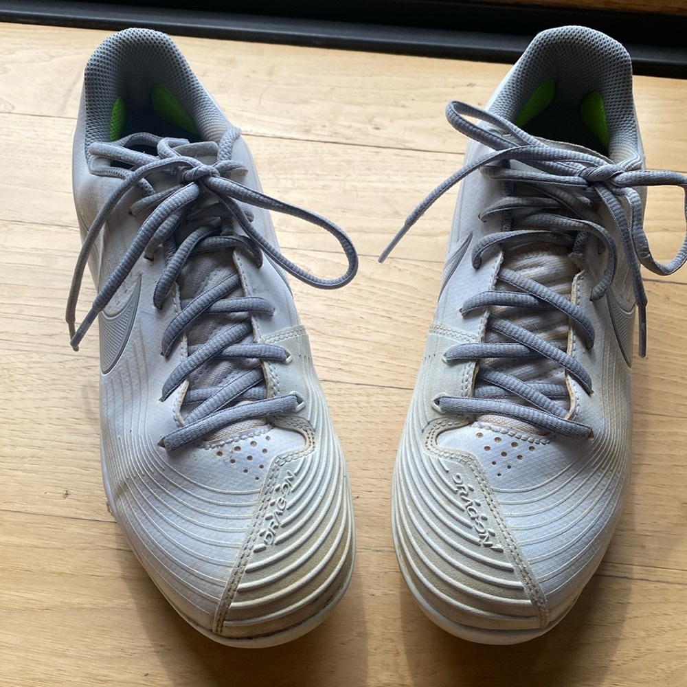 Nike Women’s Metal Softball Cleats